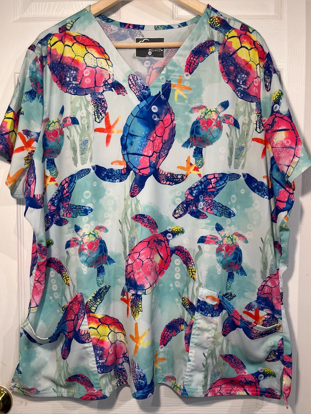 Butter-Soft Stretch Scrub Top 2X Sea Turtle Print V-Neck Nurse 2 Pocket EUC